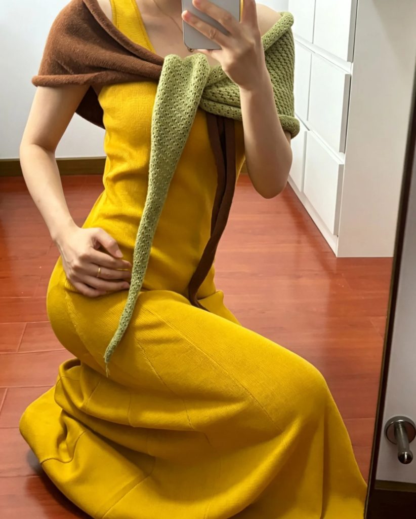 Women's Yellow Knit Dress Set with Shawl 2026 Summer Slimming Waist Design