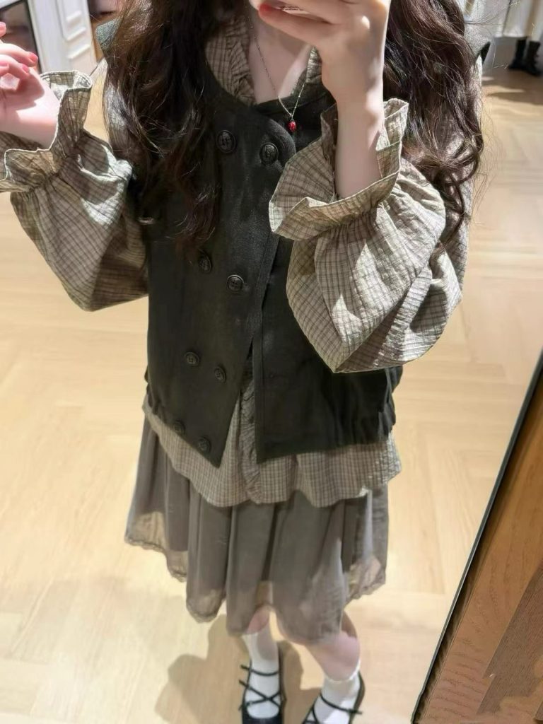 Sweet Japanese Style Petite Three-Piece Set: Vest, Puff-Sleeve Shirt, and A-Line Skirt