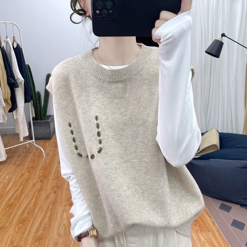 Women's Round Neck Sleeveless Knit Sweater Vest Loose Casual Layering Top